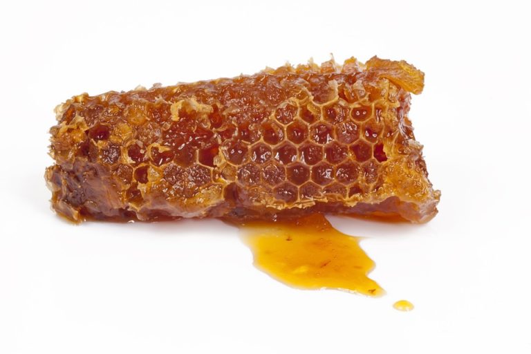 TRATAMENTE CU PROPOLIS