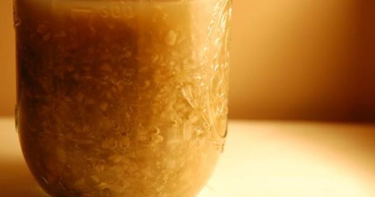 UN TONIC DIN 7 INGREDIENTE CARE VA UCIDE INFECȚIILE DIN CORPUL TĂU